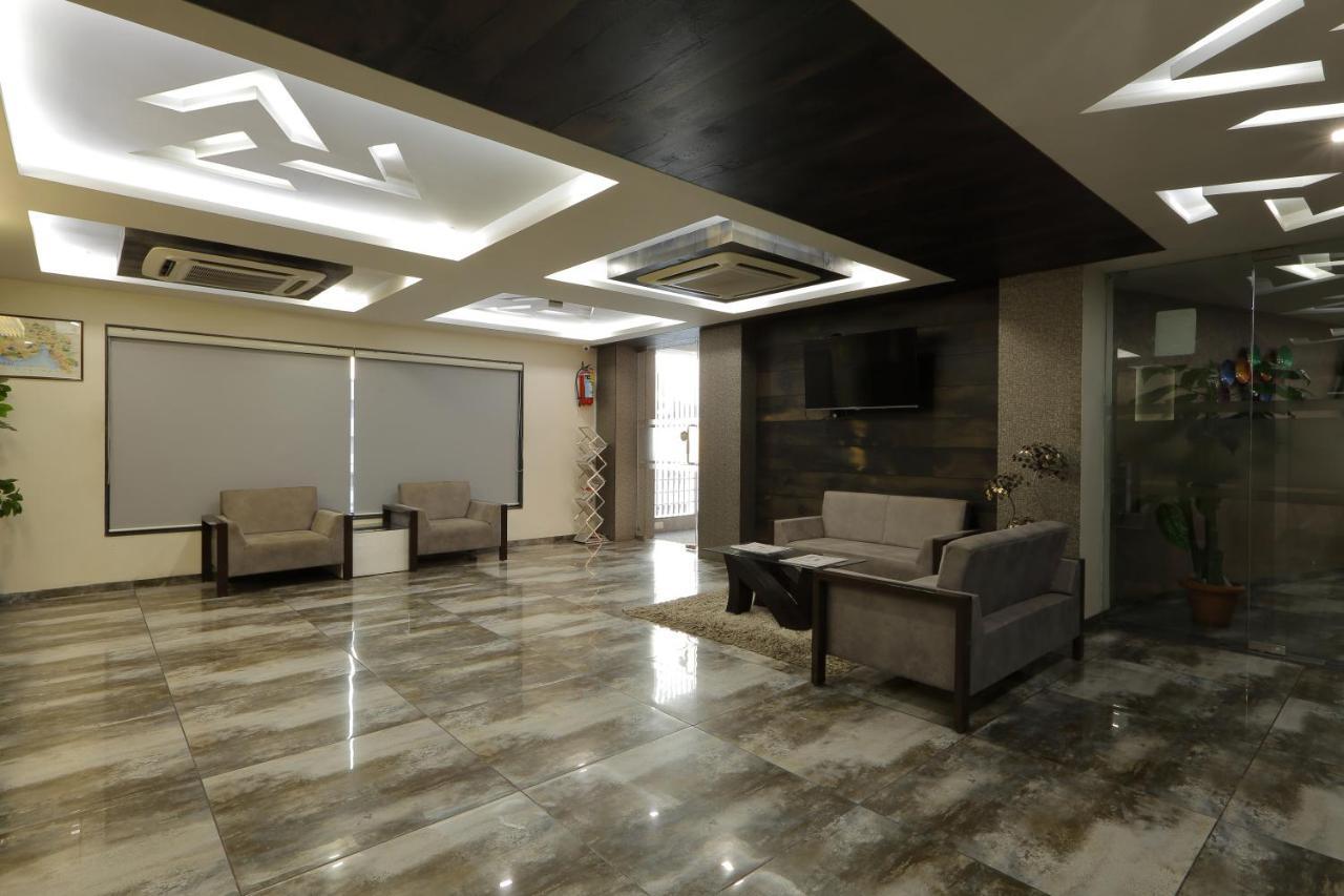 Hotel Unity อาเมดาบัด ภายนอก รูปภาพ