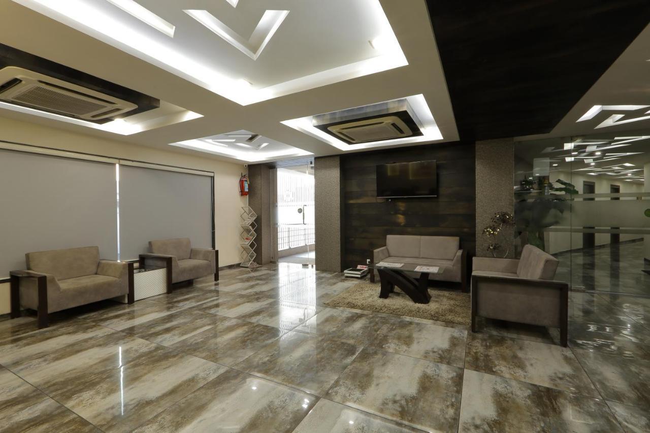 Hotel Unity อาเมดาบัด ภายนอก รูปภาพ
